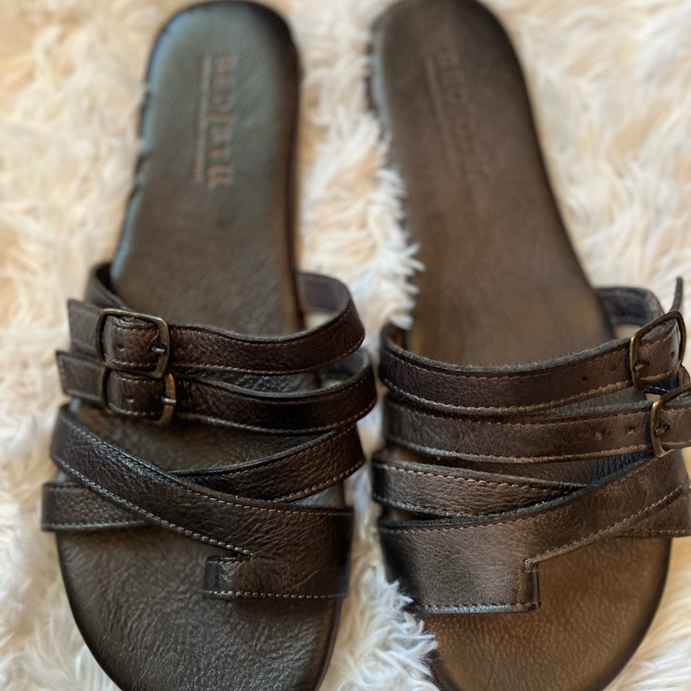 BED STU HILDA SANDAL SIZE 9